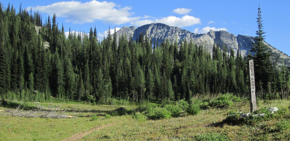 North Cascades hiking trail