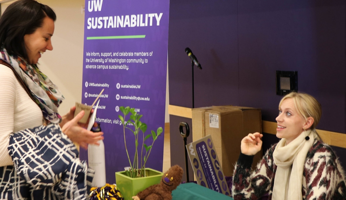UW Sustainability event tabling